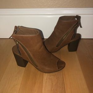 Brown ankle open toe booties